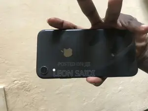Apple iPhone XR 64 GB Black