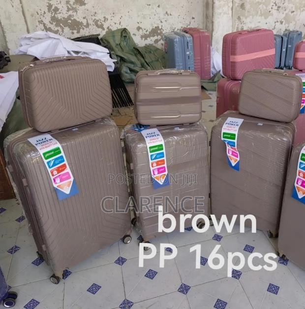 Unbreakable Suitecase - main view