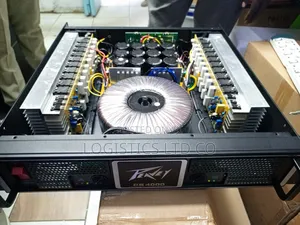 Peavey Cs4000 2ru Professional Power Amplifier 40transistors