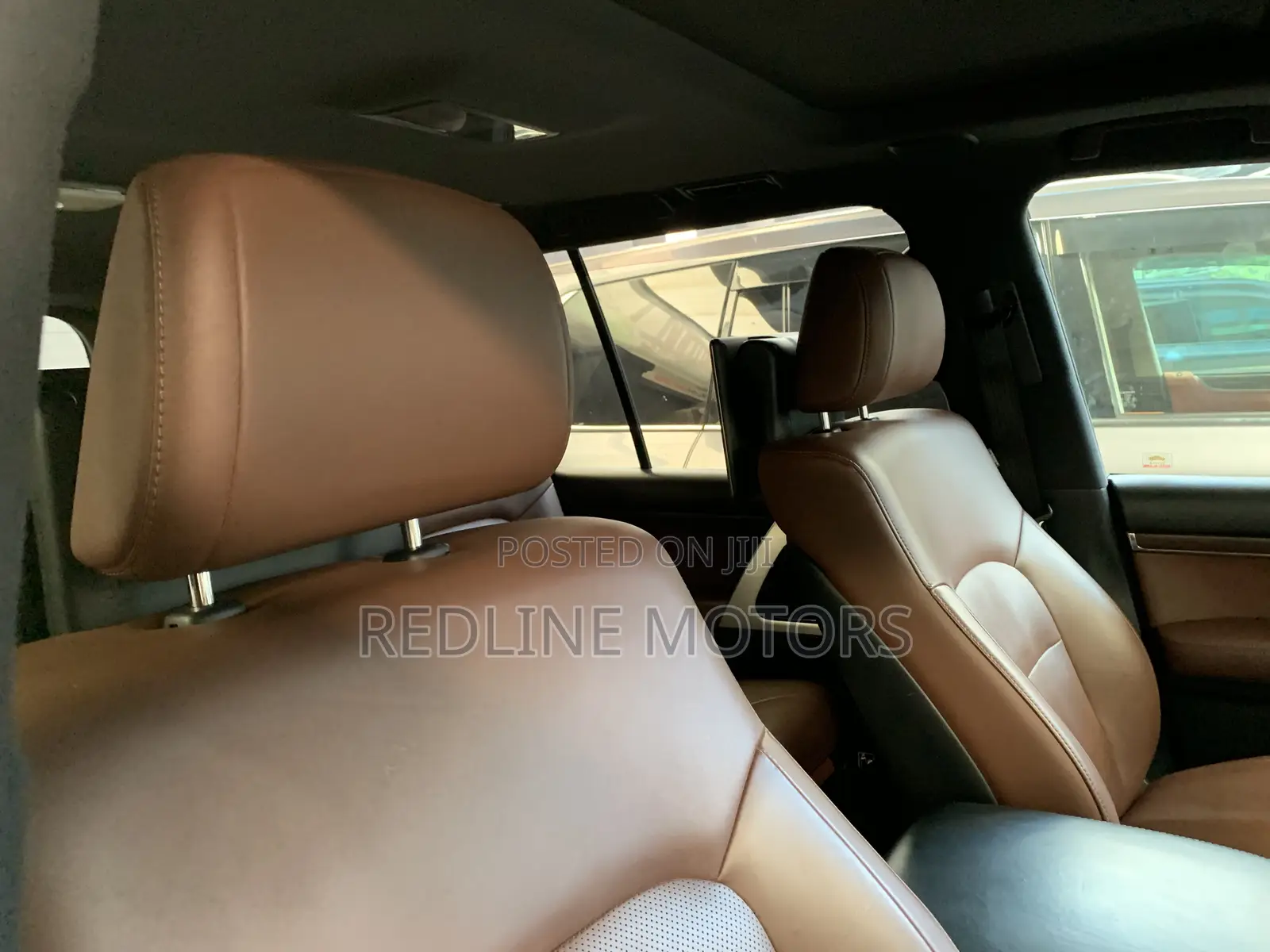 Toyota Land Cruiser 4.6 V8 ZX 2019 Brown