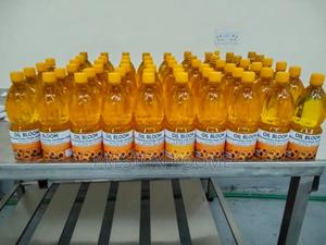 Extra Virgin Sunflower Cooking Oil - main view