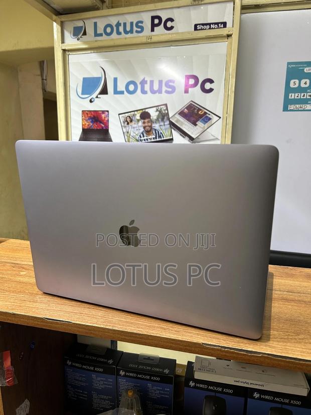 Laptop Apple MacBook Pro 2018 32GB Intel Core I9 SSD 1T - thumbnail 2
