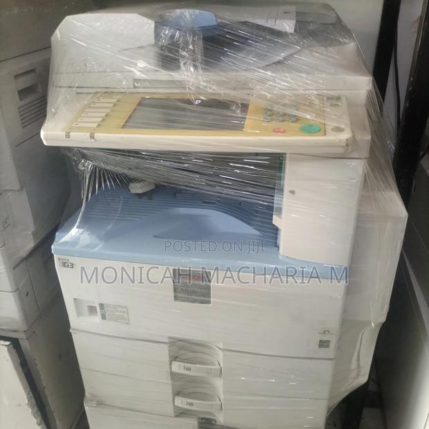 Photocopies Machine Ricoh Mp Color