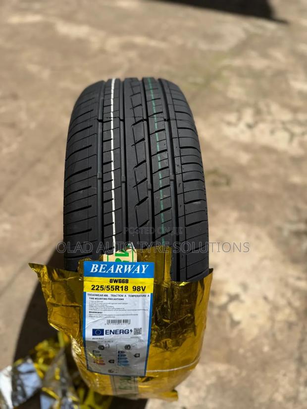 225/55r18 Bearway - main view