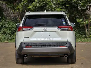 Toyota RAV4 2019 White