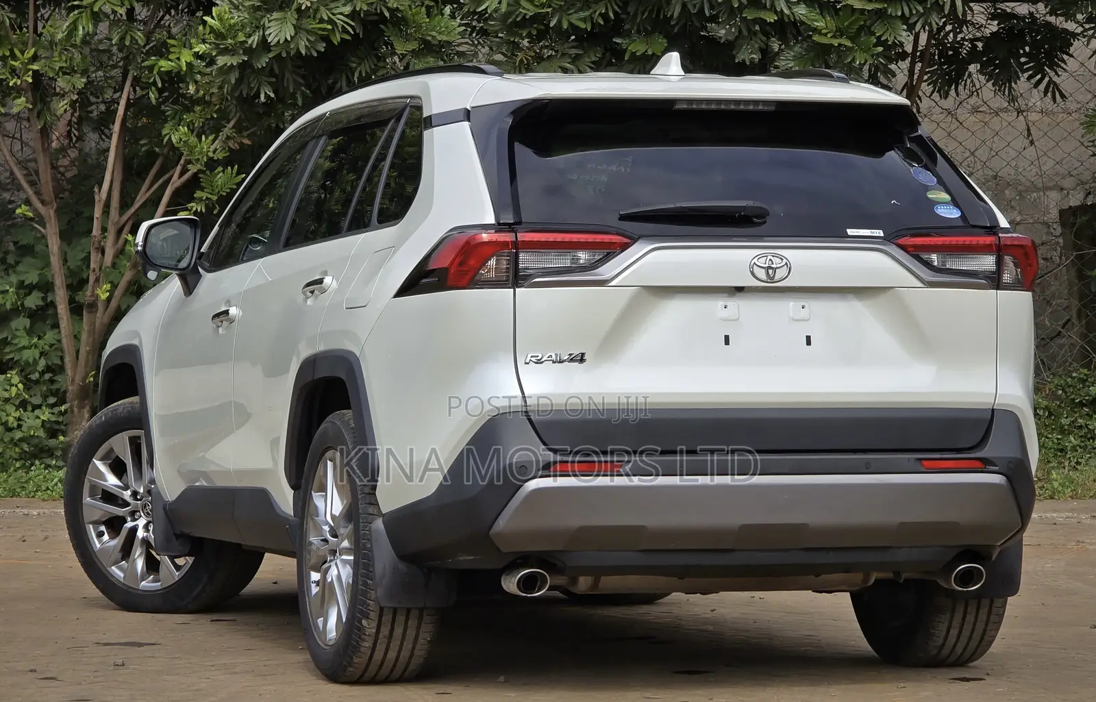 Toyota RAV4 2019 White