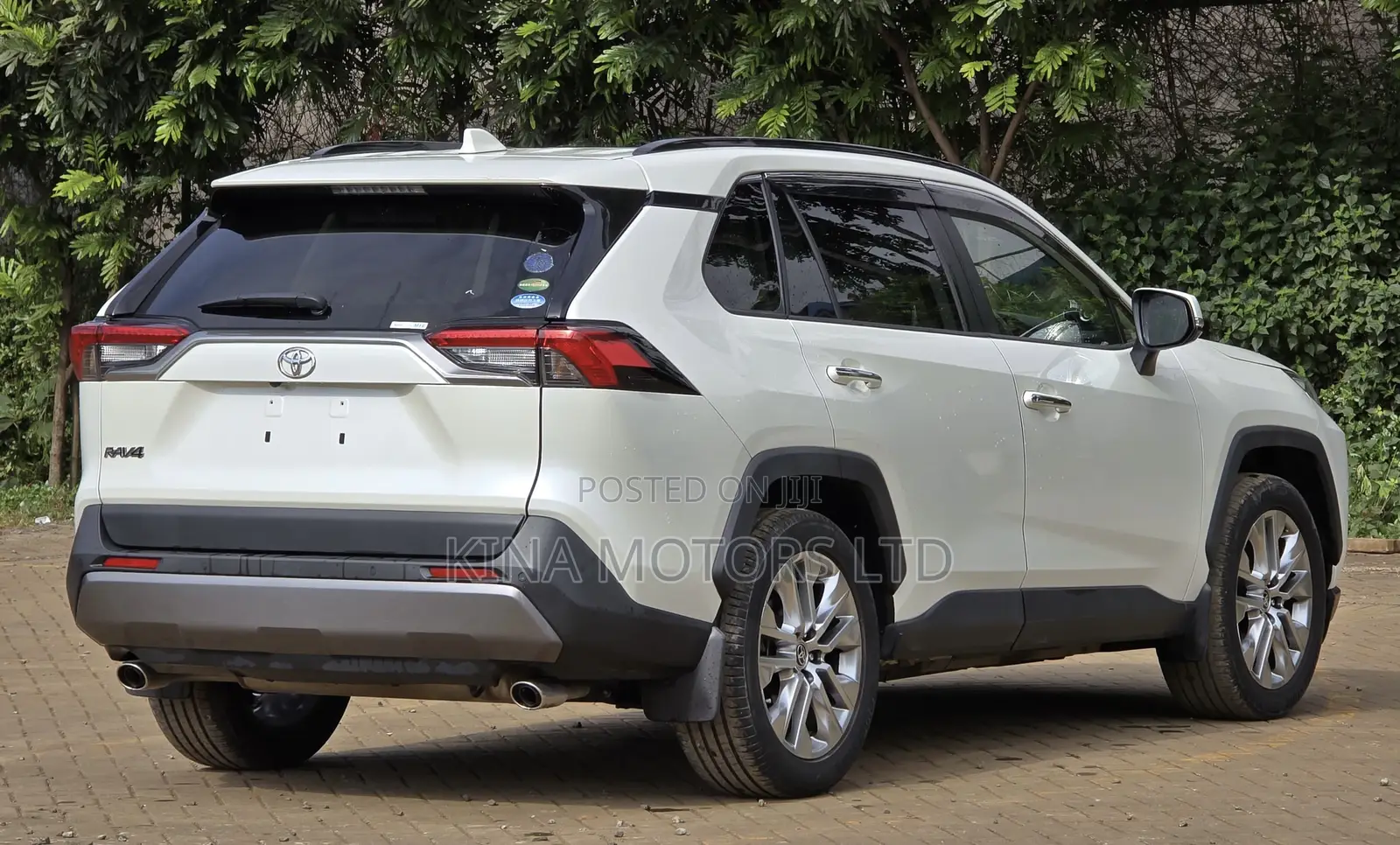 Toyota RAV4 2019 White