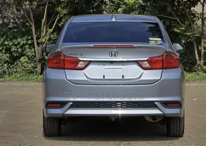 Honda Grace 1.5 Petrol FWD 2018 Gray