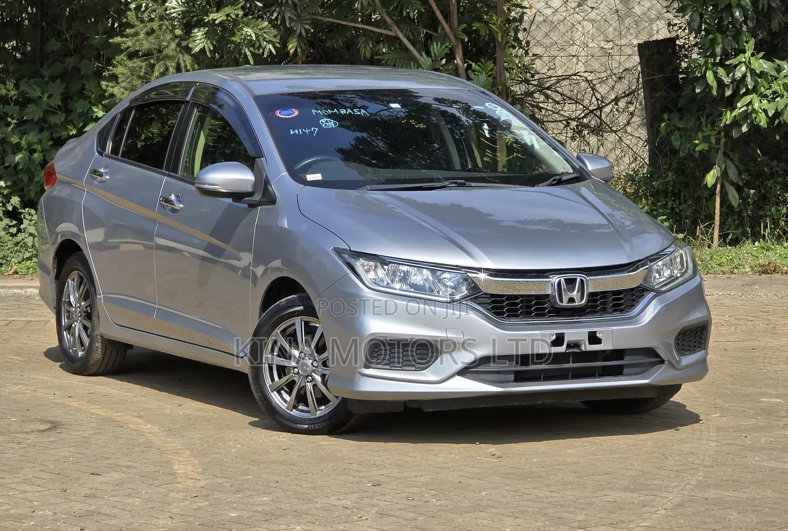 Honda Grace 1.5 Petrol FWD 2018 Gray