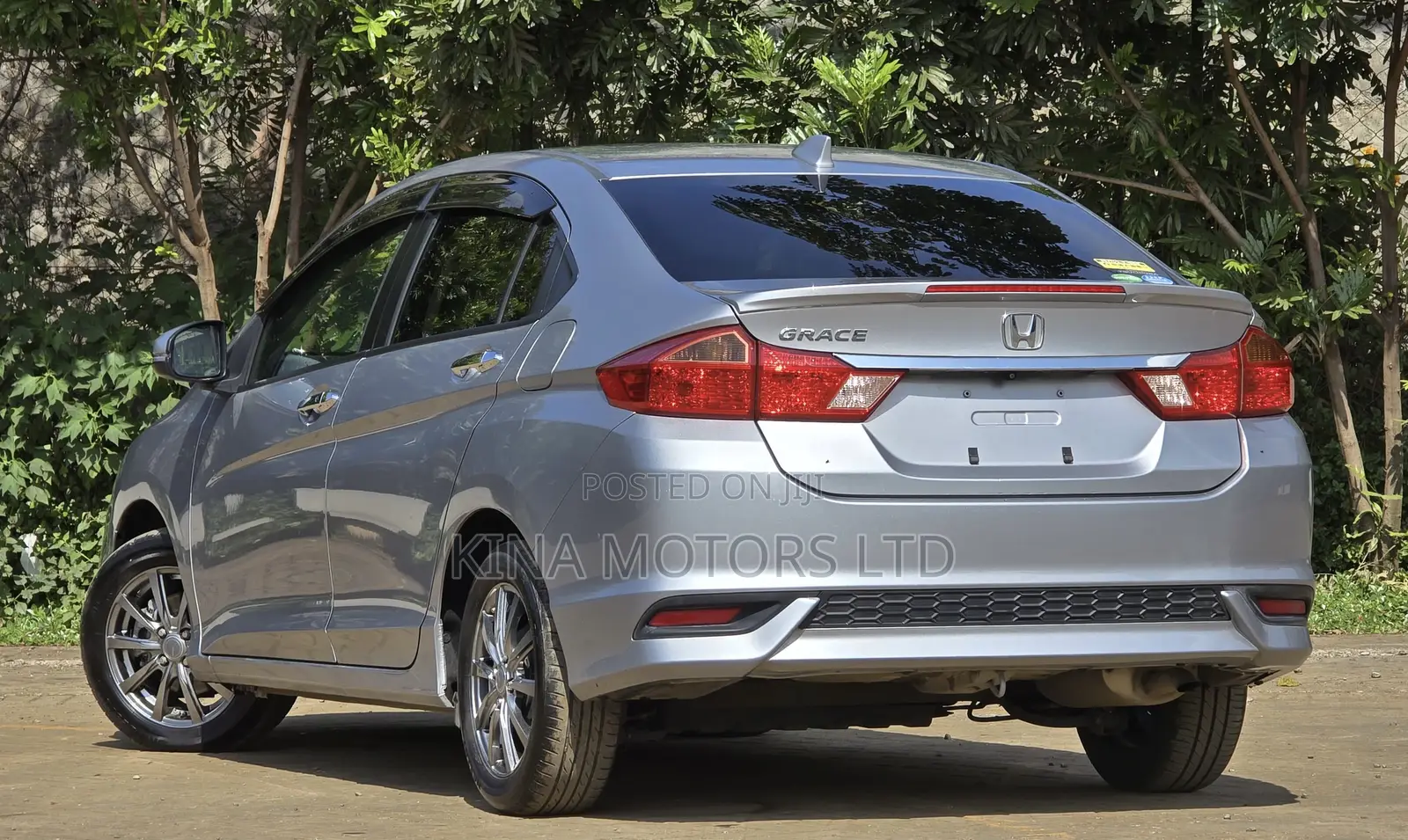 Honda Grace 1.5 Petrol FWD 2018 Gray