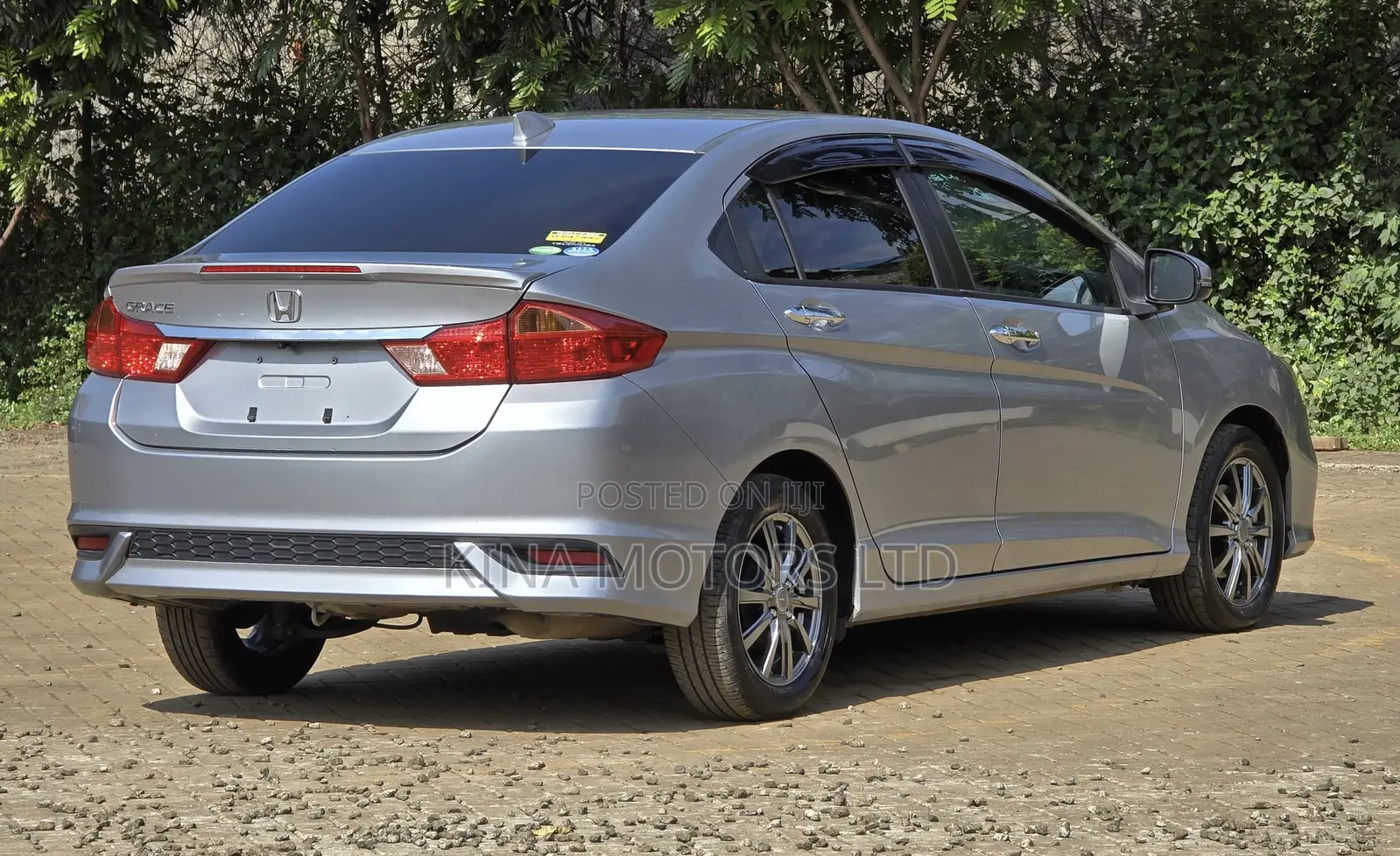 Honda Grace 1.5 Petrol FWD 2018 Gray