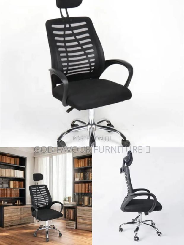 Modern Swivel Adjustable Headrest Office Chair Hj9m