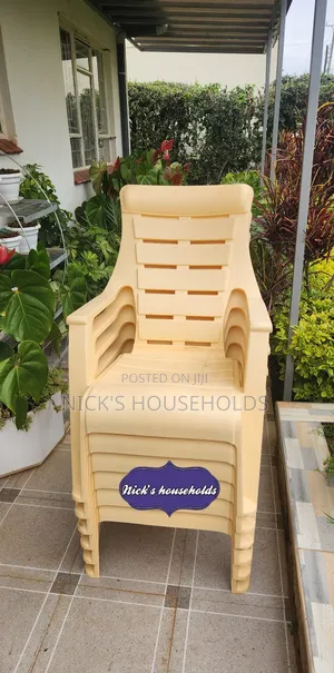 Relaxo Plastic Chair, Plastic Chairs With of Comfort