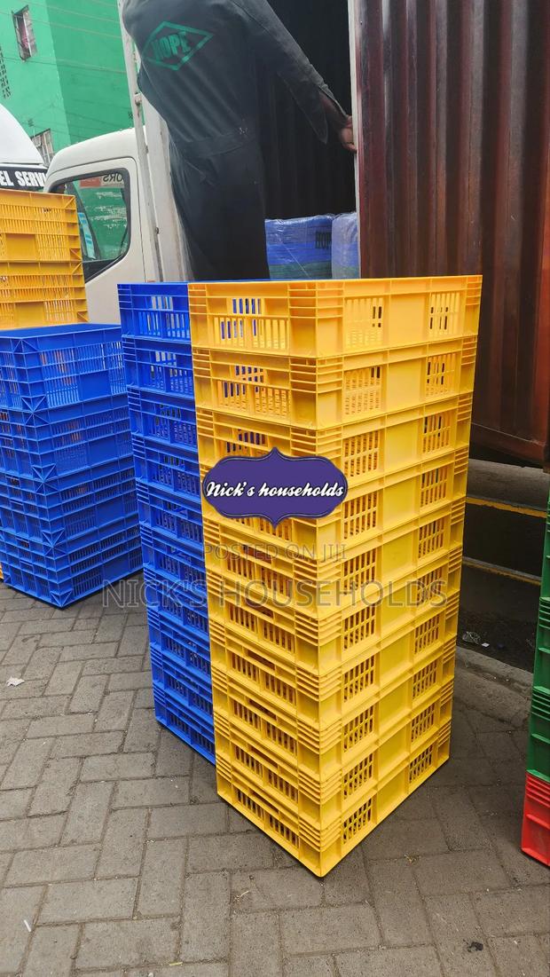 Yellow and Blue Plastic Crates for Half Bread