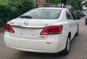 Toyota Premio 2018 Pearl