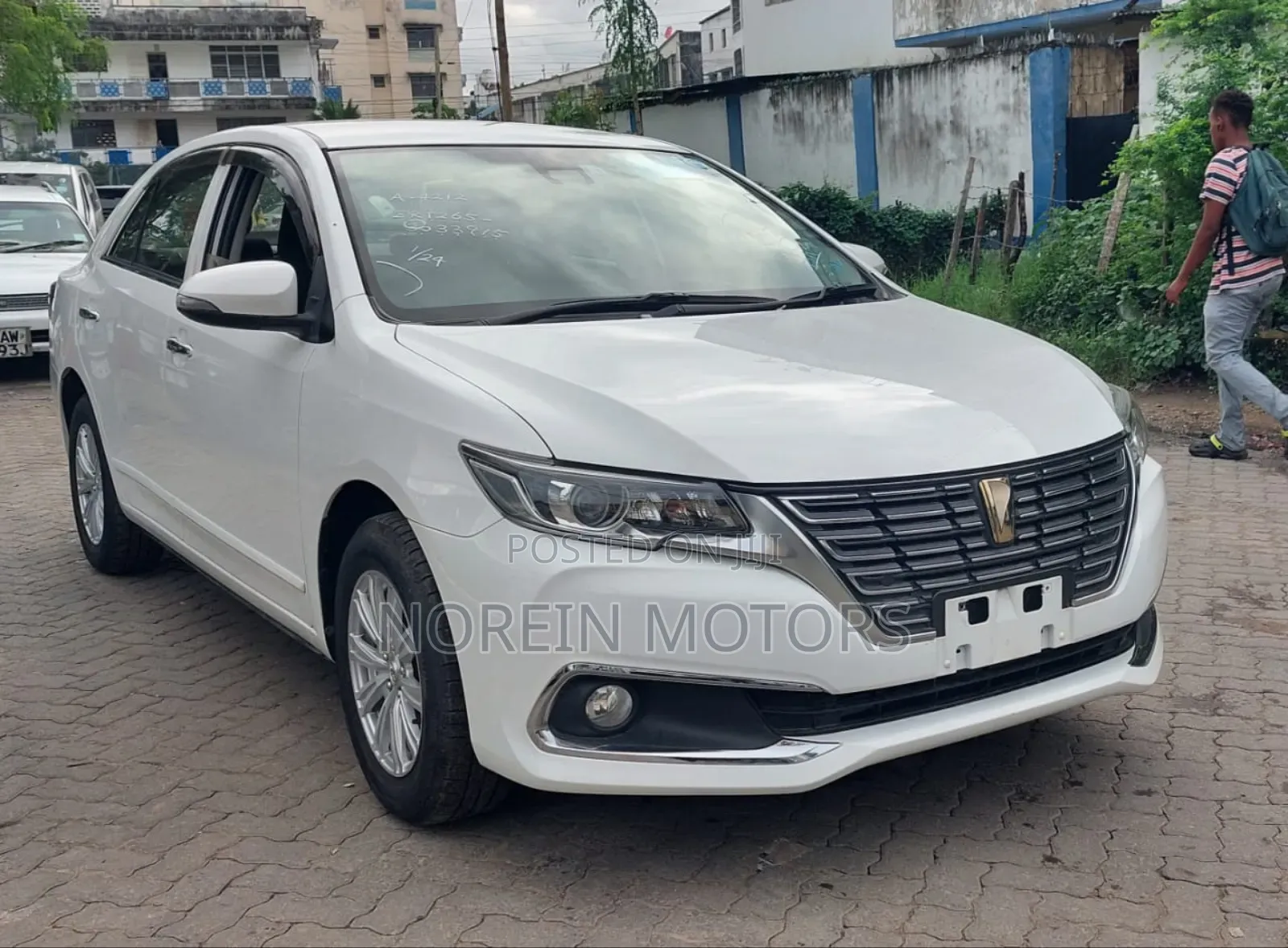 Toyota Premio 2018 Pearl