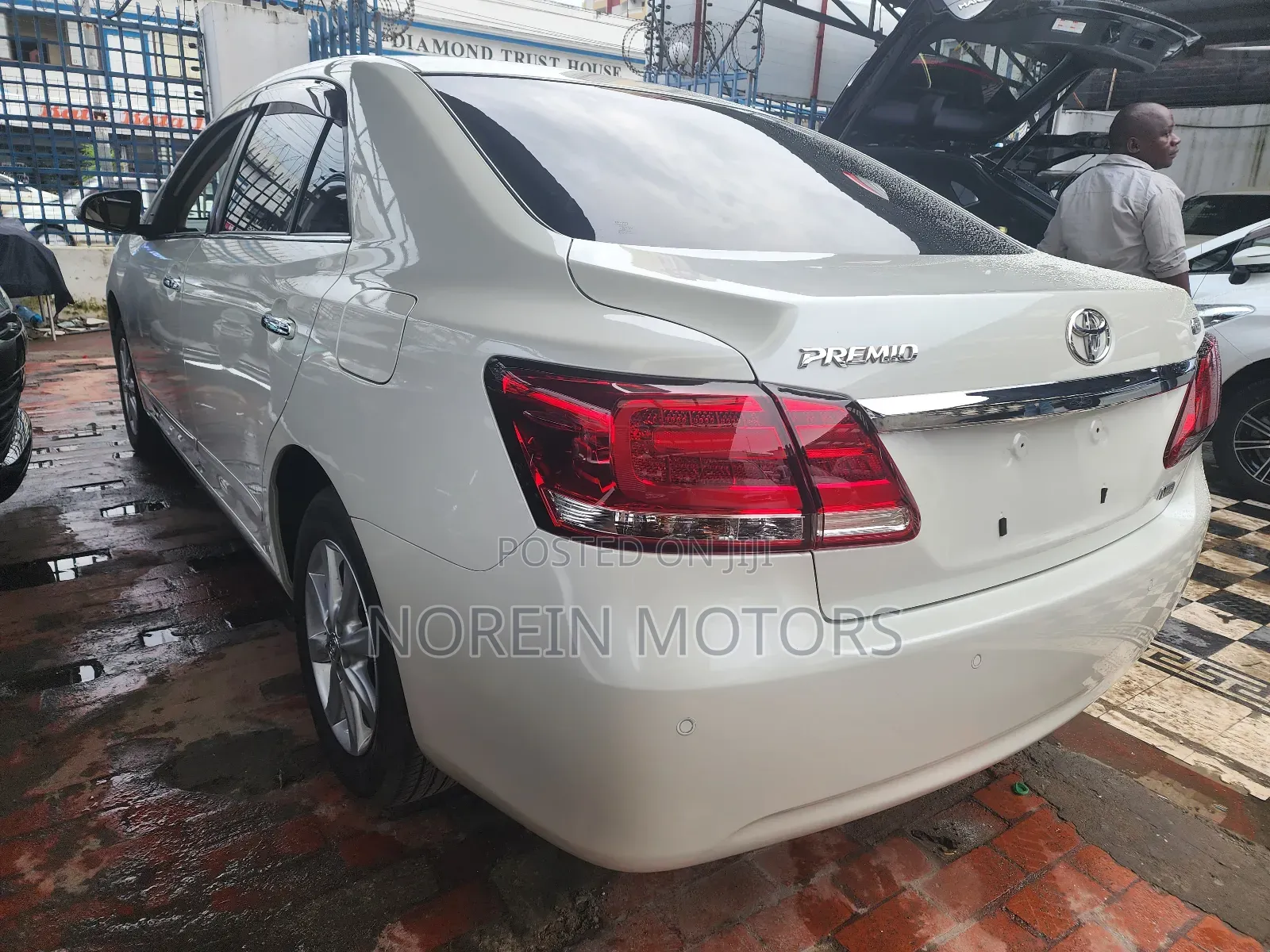 Toyota Premio 2018 Pearl
