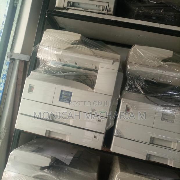 Ex Uk Photocopies Machine - thumbnail 2