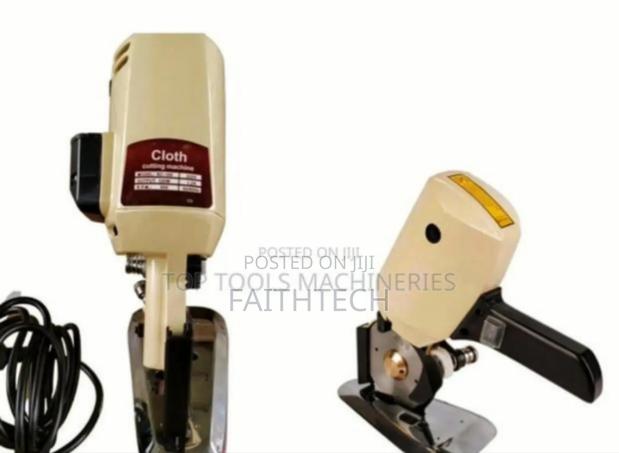 Cloth Cutting Machine