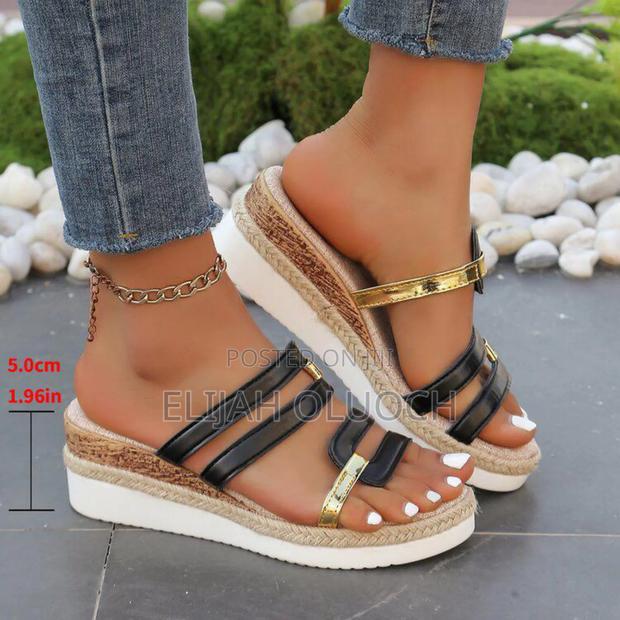 Cute Ladies Wedge Sandals - thumbnail 3