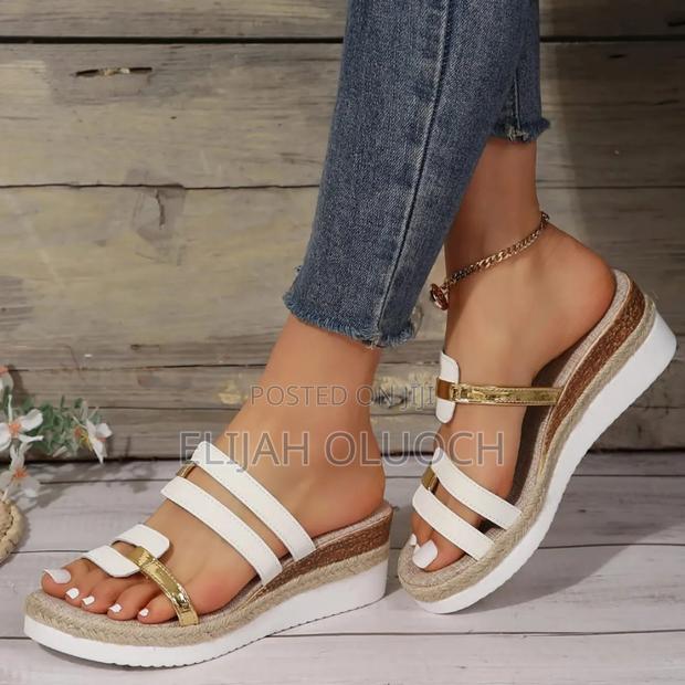 Cute Ladies Wedge Sandals - thumbnail 4