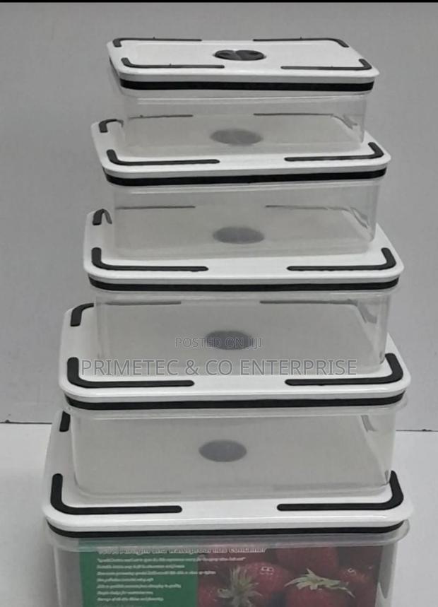 5 in 1 Fridge Containers - main view