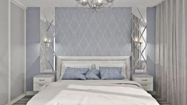 Frameless Diamond Mirror – Clean Luxury Look - main view