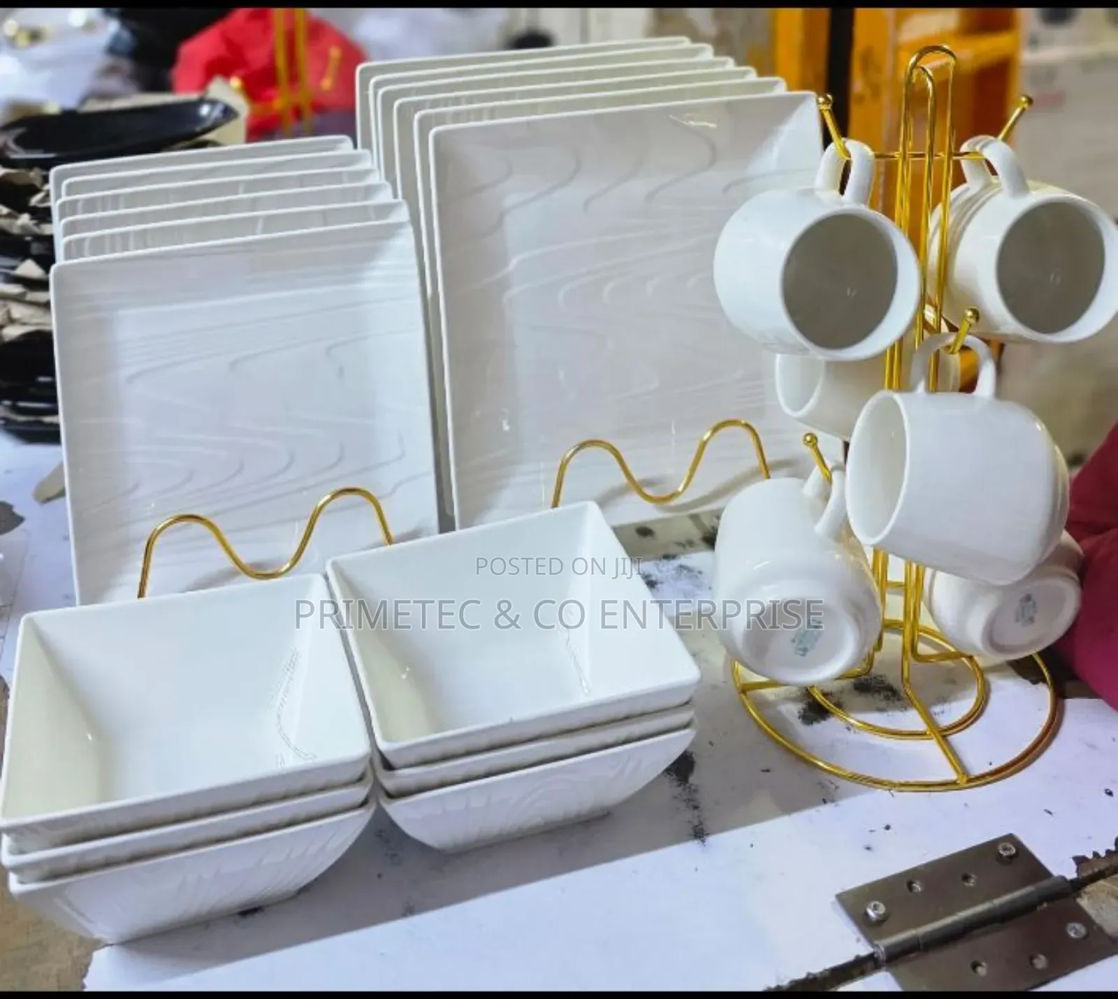 24 PCS Square Ceramic Dinner Set
6 PCS Mugs