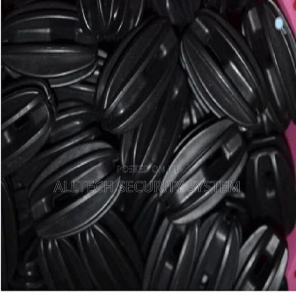 Strainers Insulators