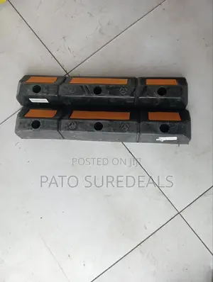 Quality Rubber Car Wheel Stopper
