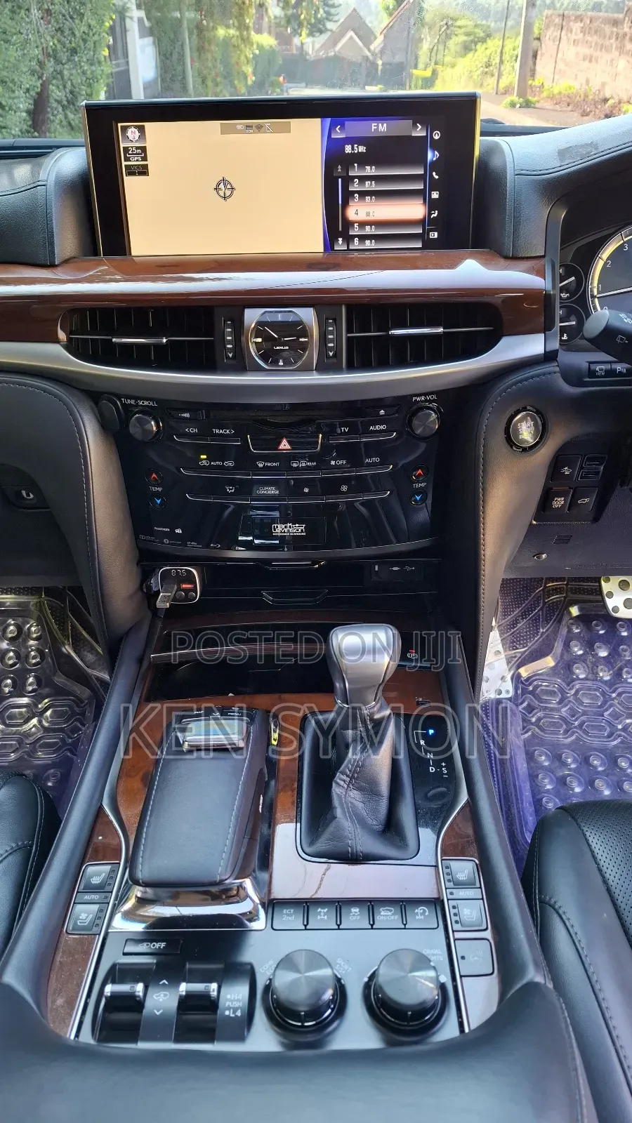 Lexus LX 570 AWD 2017 Gray