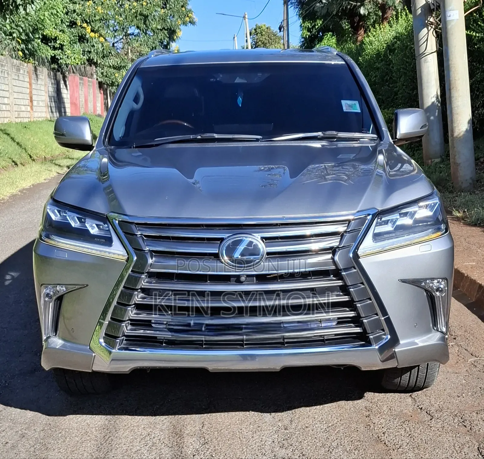 Lexus LX 570 AWD 2017 Gray