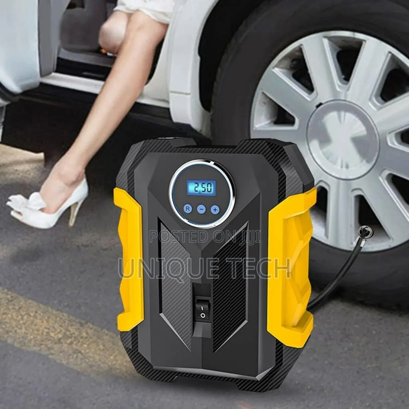 12v Digital Tyre Inflator / Portable Air Compressor