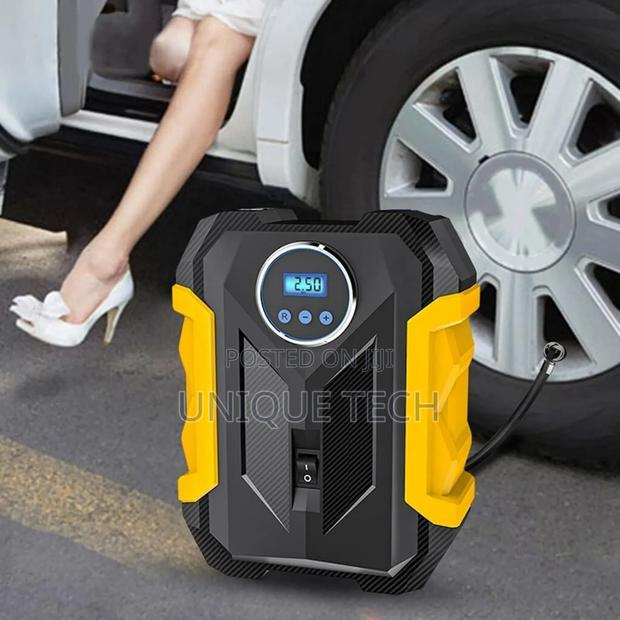 12v Digital Tyre Inflator / Portable Air Compressor