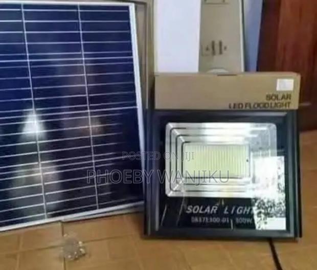 Great Quality Solar Floodlight Light - main view