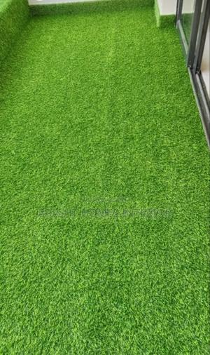 10mm Grass Carpets for Outdoor Space - thumbnail 2