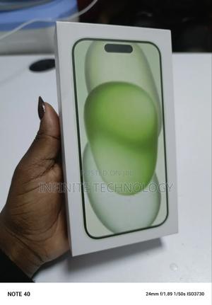 New Apple iPhone 15 128 GB Green - main view