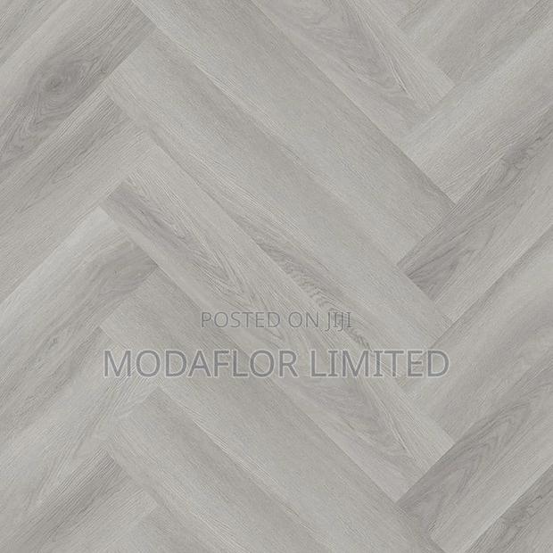 LVT Flooring – Make Your Space Look Expensive! - main view