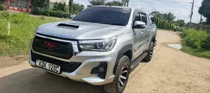 Toyota Hilux 2016 Silver