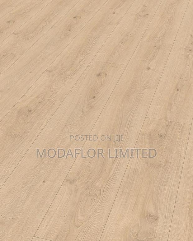 LVT Flooring – Transform Your Interiors Fast!