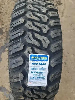 285 /75 R16 Maxtrek Tyres( Mud Terrain)