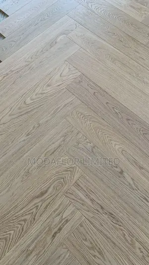 Vinyl Flooring – Luxury Finish, Strong Protection