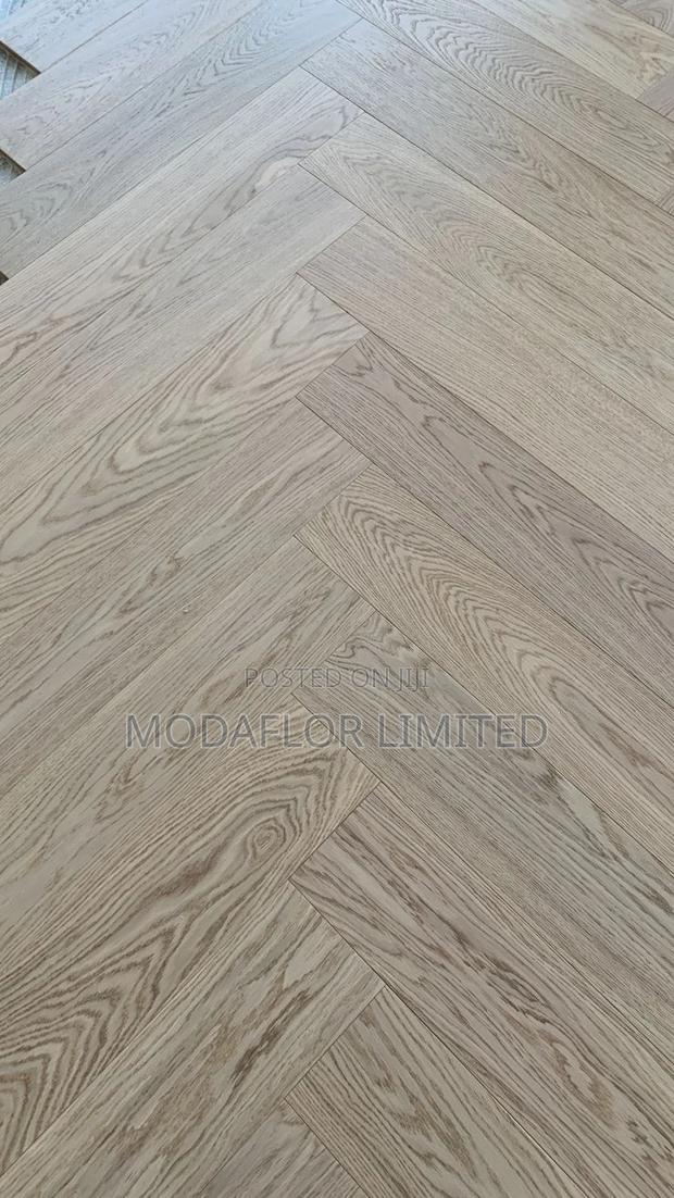 Vinyl Flooring – Luxury Finish, Strong Protection