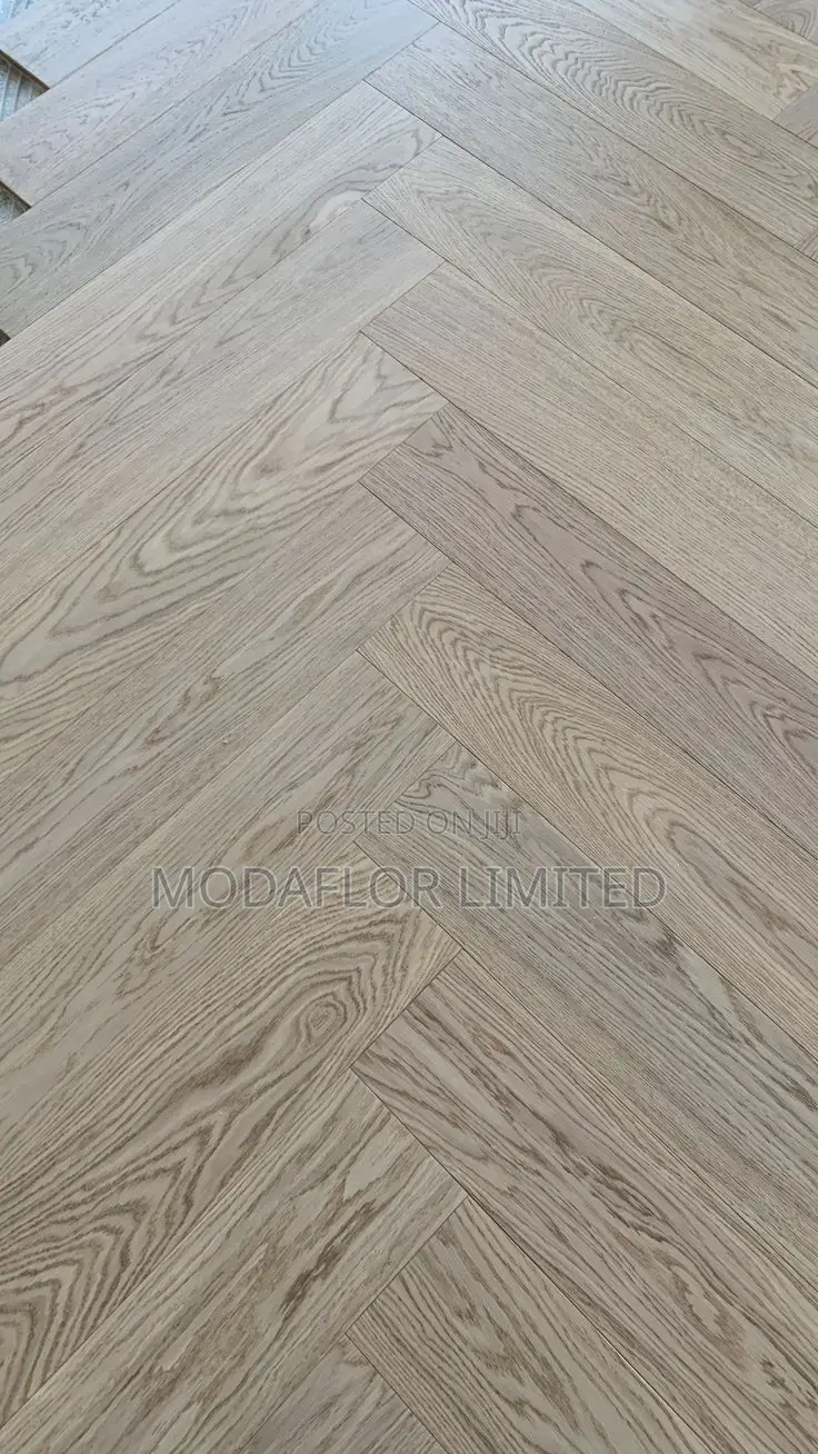 Vinyl Flooring – Luxury Finish, Strong Protection