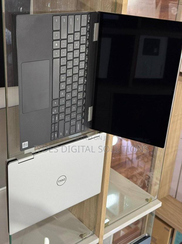 Laptop Dell Latitude 7390 16GB Intel Core I7 SSD 512GB - thumbnail 4