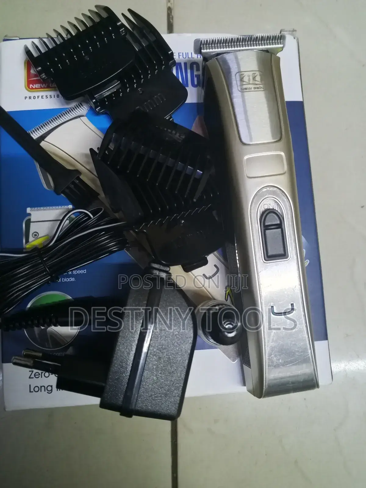 Kiki Balding Clipper