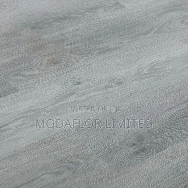 LVT Flooring – Classy Finish, Everyday Toughness!