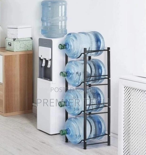 4 Water Bottle Holder Rack