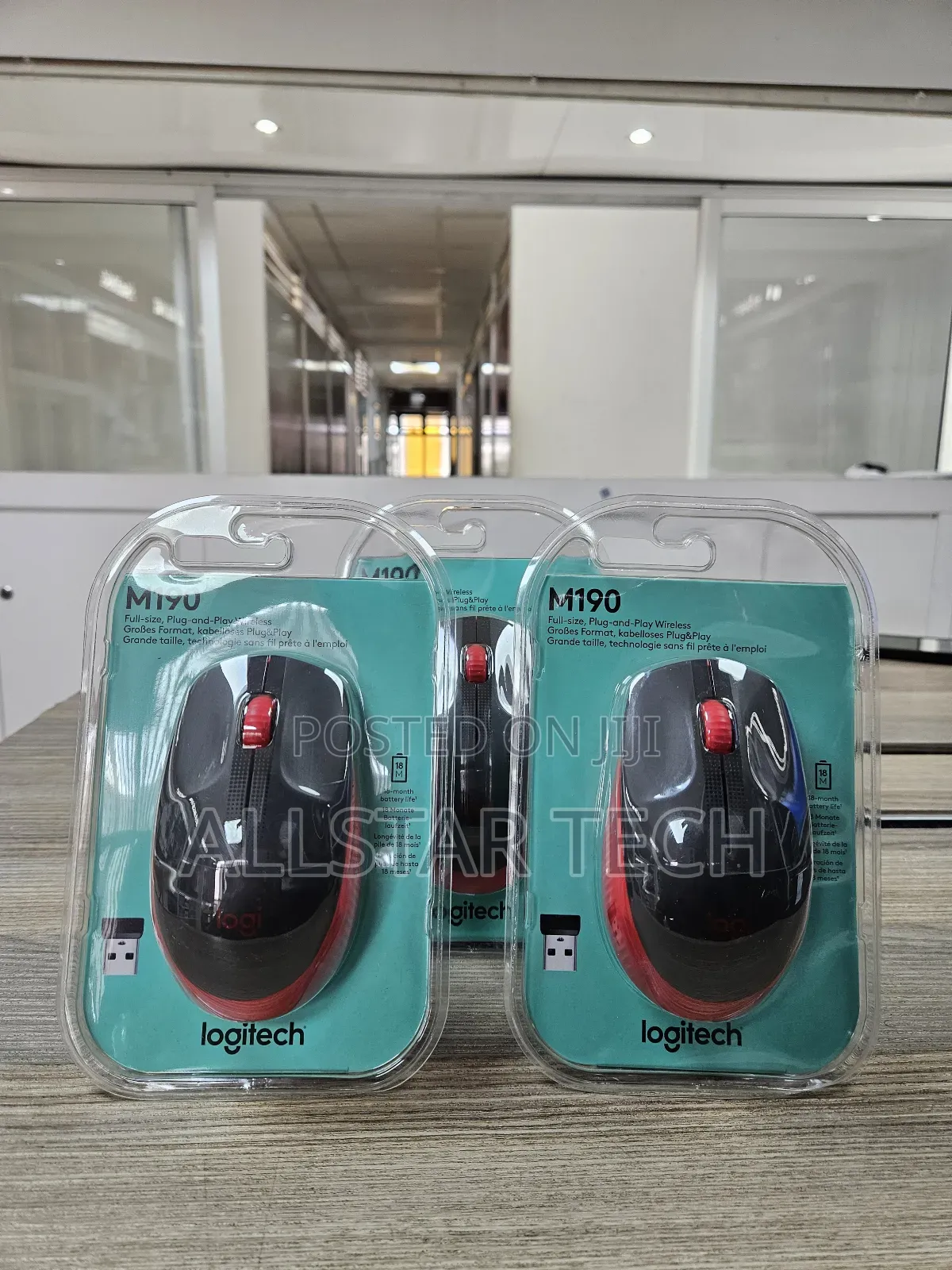 Logitech M190 Plug and Play Wireless Mouse