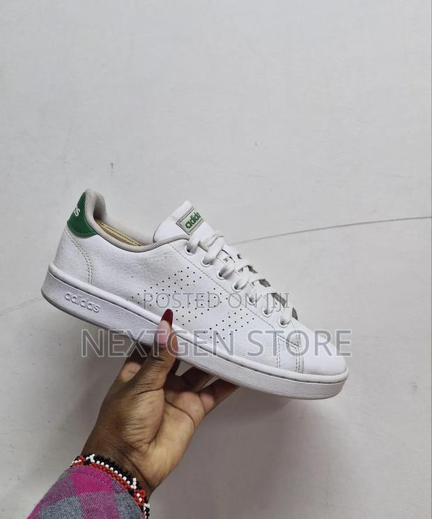 Addidas Advantage - main view
